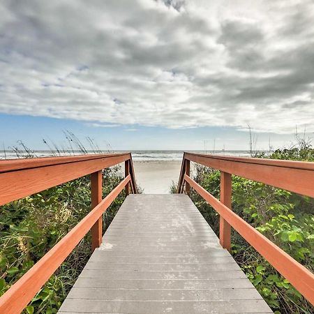 Oceanfront Cocoa Beach Condo With View Walk To Pier 외부 사진