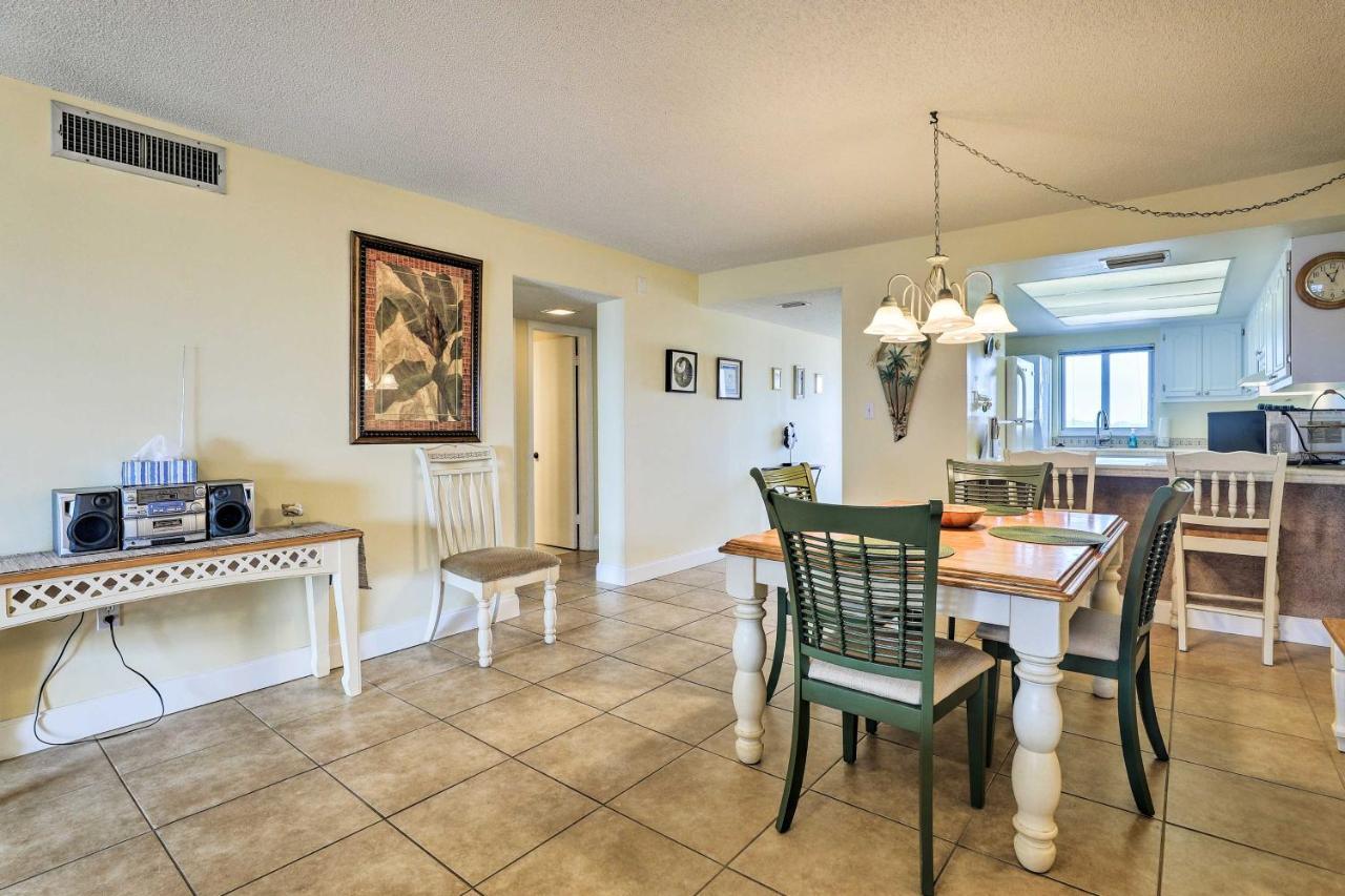 Oceanfront Cocoa Beach Condo With View Walk To Pier 외부 사진