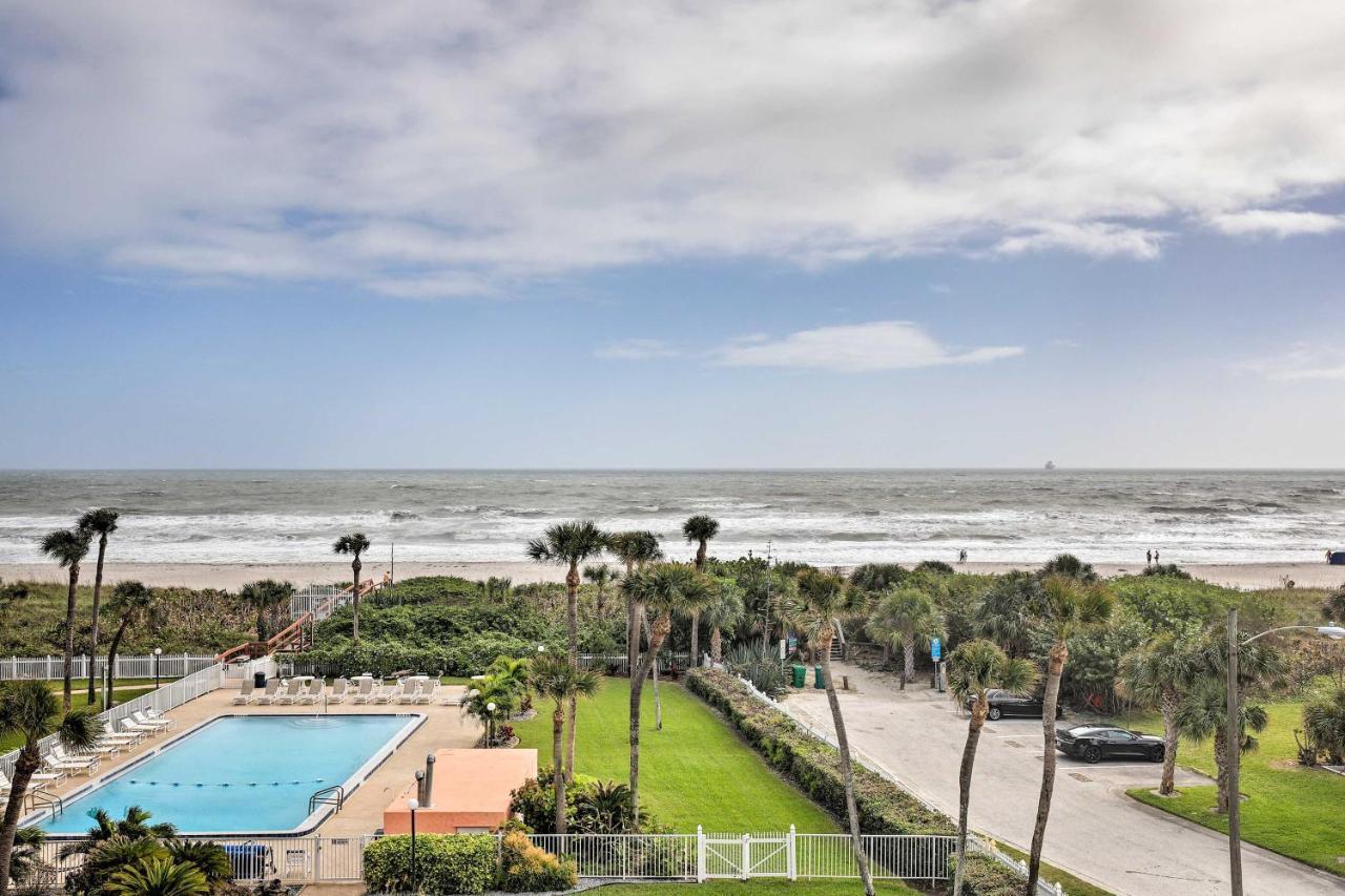 Oceanfront Cocoa Beach Condo With View Walk To Pier 외부 사진